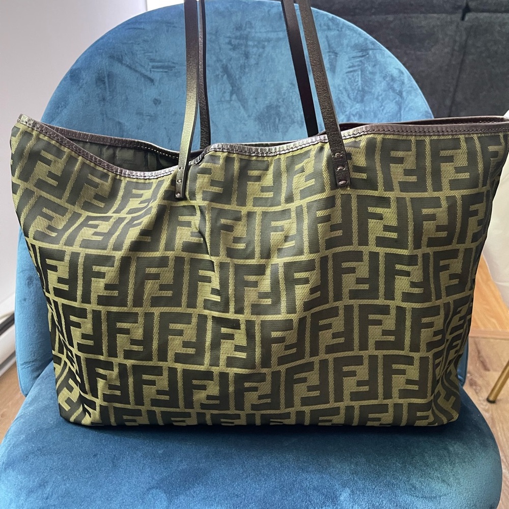 Fendi zucca tote - Picture 1 of 14